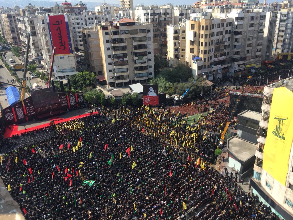 Más de 150.000 personas era el recuento de asistentes a primera hora en Dahie Beirut Líbano