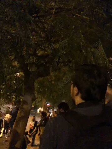 Some demonstrators are in front of the central bank of Lebanon:   Down the rule of the bank. [Governor of the Banque du Liban] Riad Salemeh is a thief. 