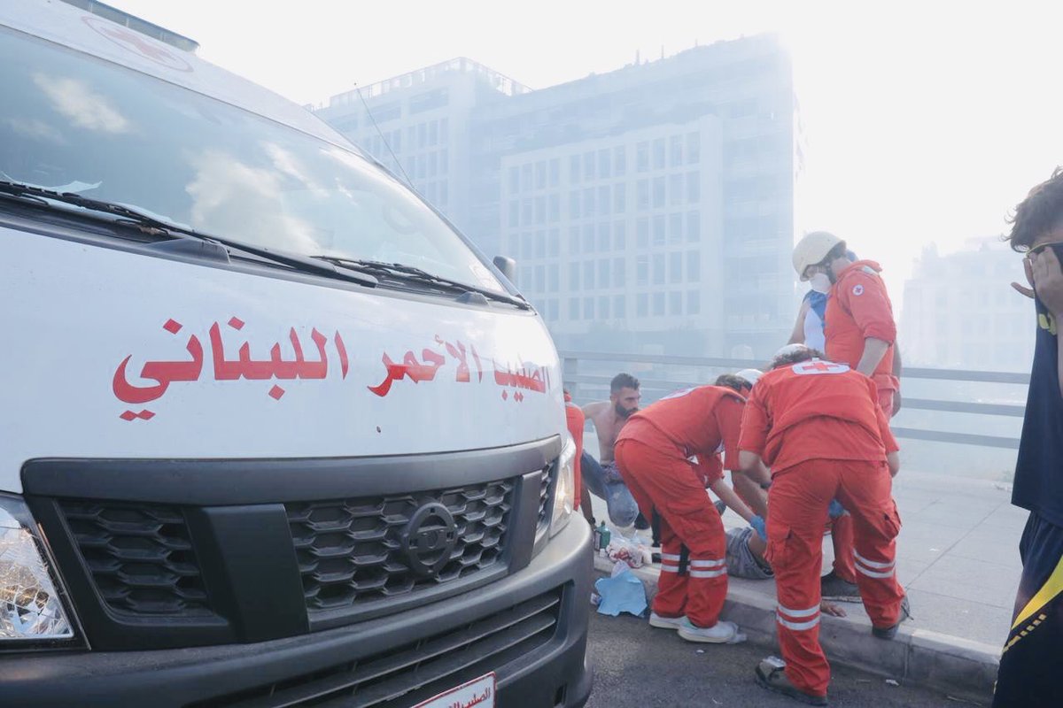 #Beirut protests: 14 wounded taken to the hospital, 44 wounded being treated on the spot