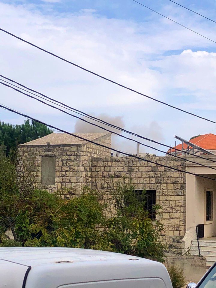 Israeli army strikes in Beint Jbeil
