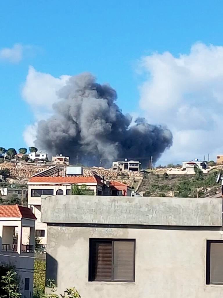 Israeli army artillery and air strikes in Yatter