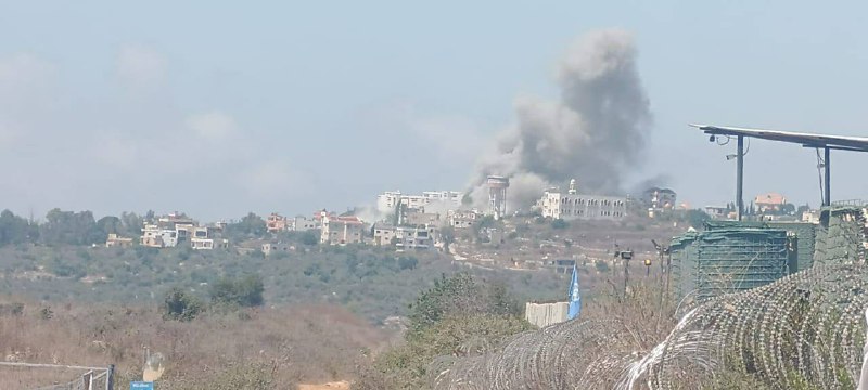 Israeli army air strike in Tayr Harfa, a building was targeted.