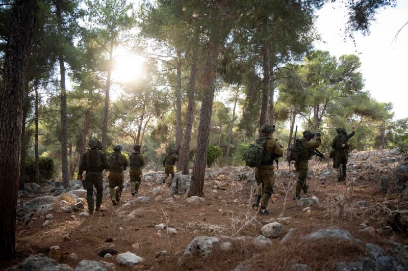 La semana pasada, los reservistas de la Brigada Yiftah del ejército israelí llevaron a cabo un simulacro de combates en el Líbano, que según el ejército es parte de sus esfuerzos para aumentar la preparación en medio de las crecientes tensiones en la frontera norte.