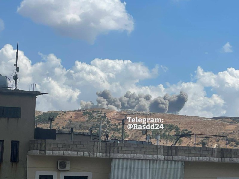 Ataques aéreos del ejército israelí entre Sohmor y Libbaya, provincia de Beqaa