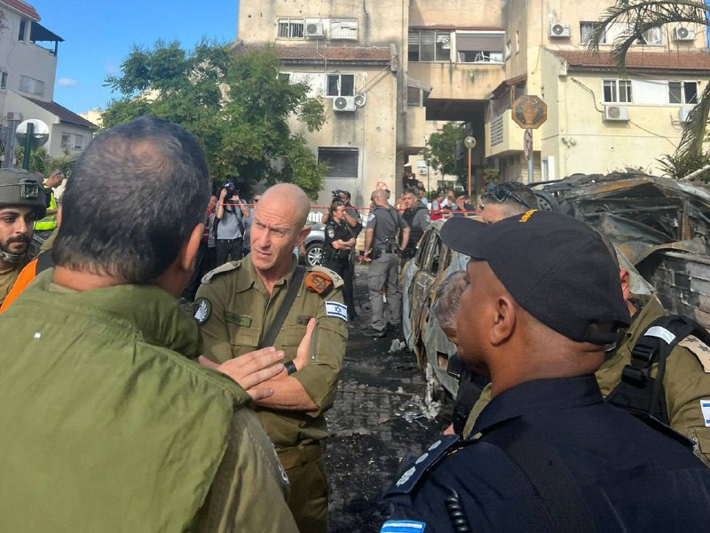 De commandant van het Home Front Command, generaal-majoor Rafi Milo, is op dit moment ter plaatse in Kiryat Bialik.