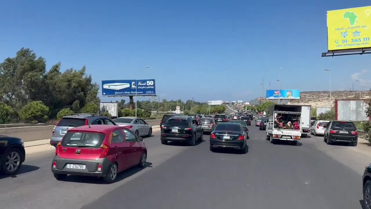 Thousands making their way to Beirut