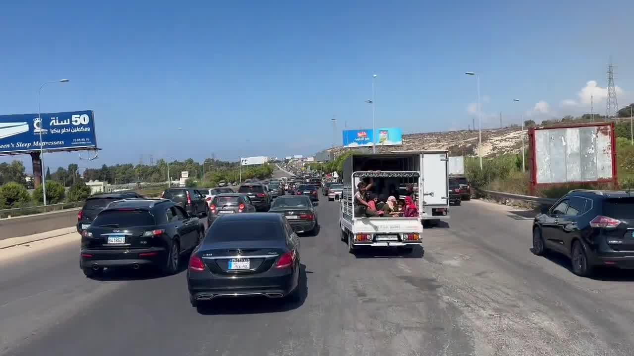 Thousands making their way to Beirut