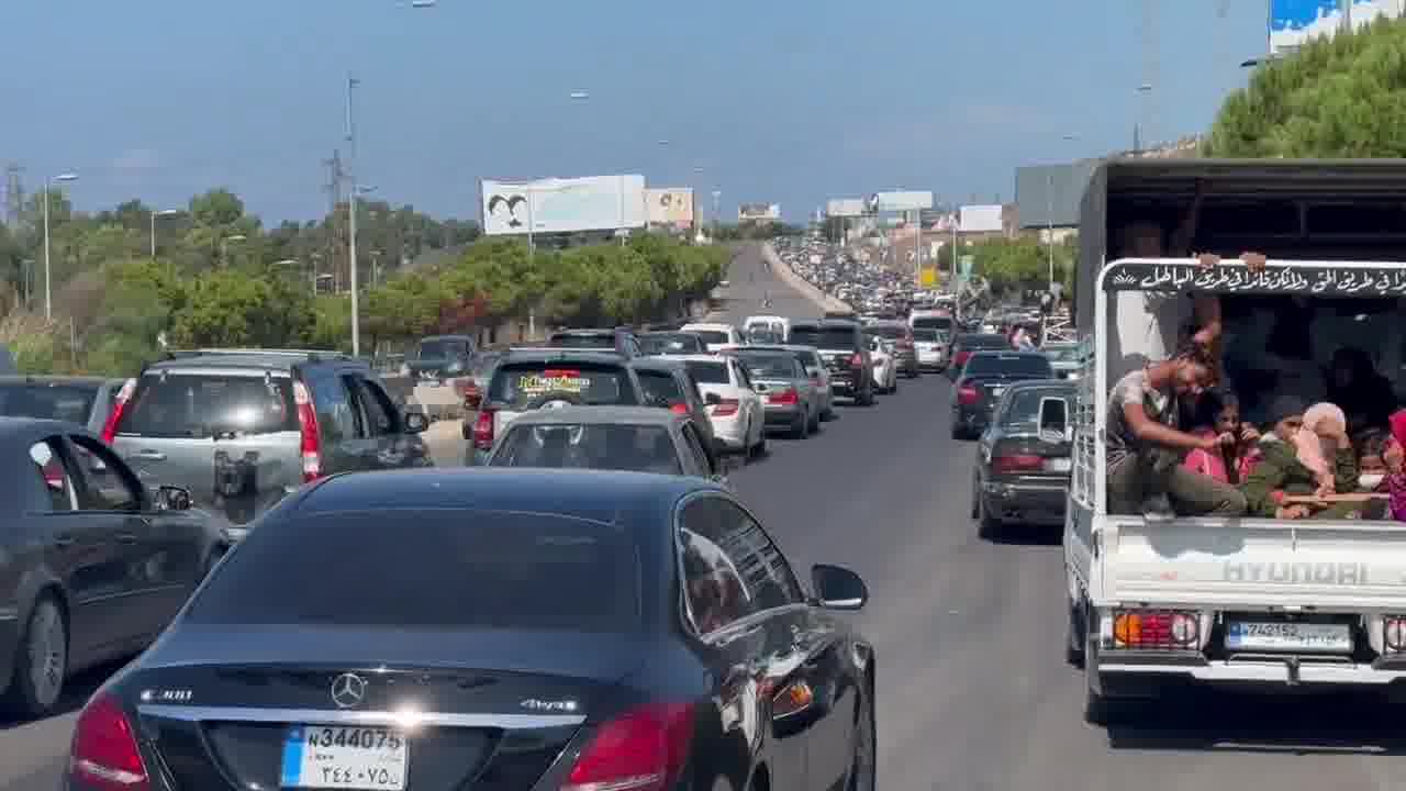 Thousands making their way to Beirut