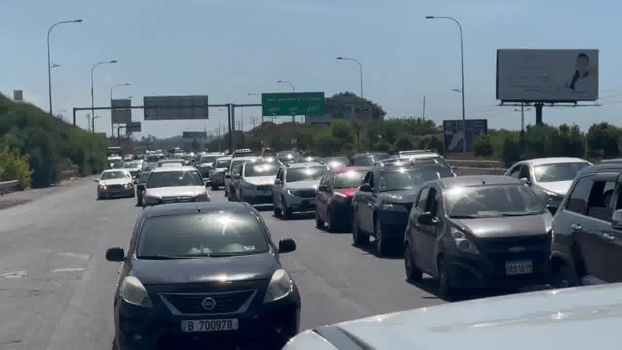 Thousands making their way to Beirut