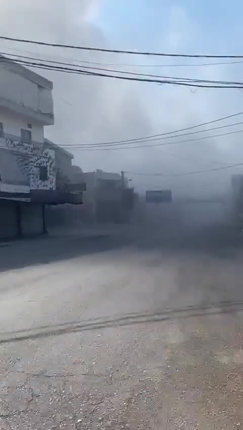 İsrail'in Zabadani'yi bombalaması