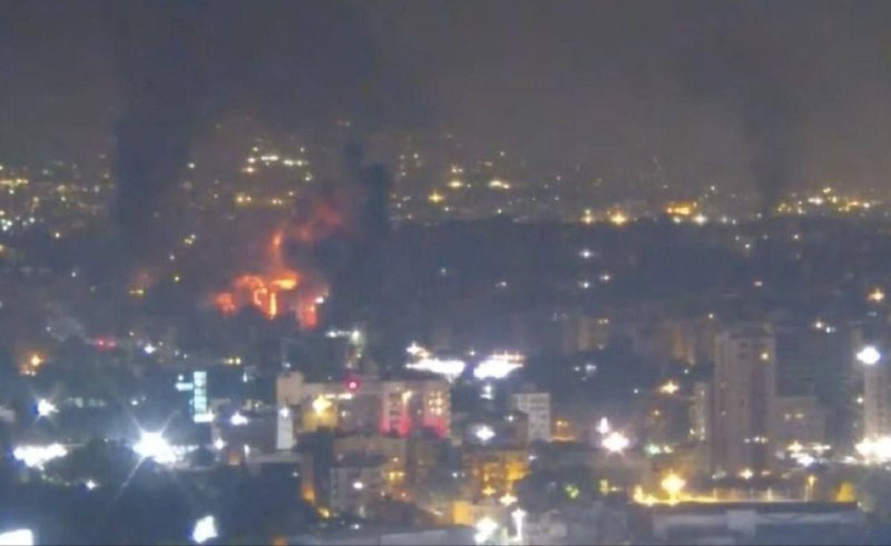 Photo : L'armée de l'air lance des raids successifs sur la banlieue sud de Beyrouth