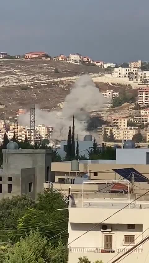 Destruction after raids in Ain el-Delb near Sidon