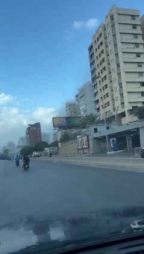 El ejército israelí lanzó un ataque contra un edificio en las cercanías del Hospital Al-Zahraa en la capital, Beirut.