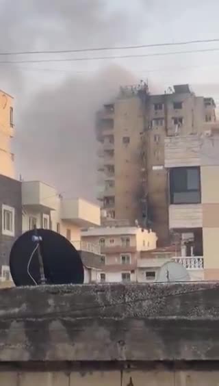 Um ataque teve como alvo o edifício da Torre Awda em Tiro