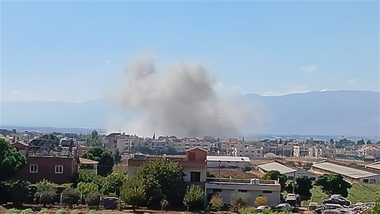 Israelischer Angriff zielt auf die Stadt Rayak im Viertel Al-Jami in der Bekaa