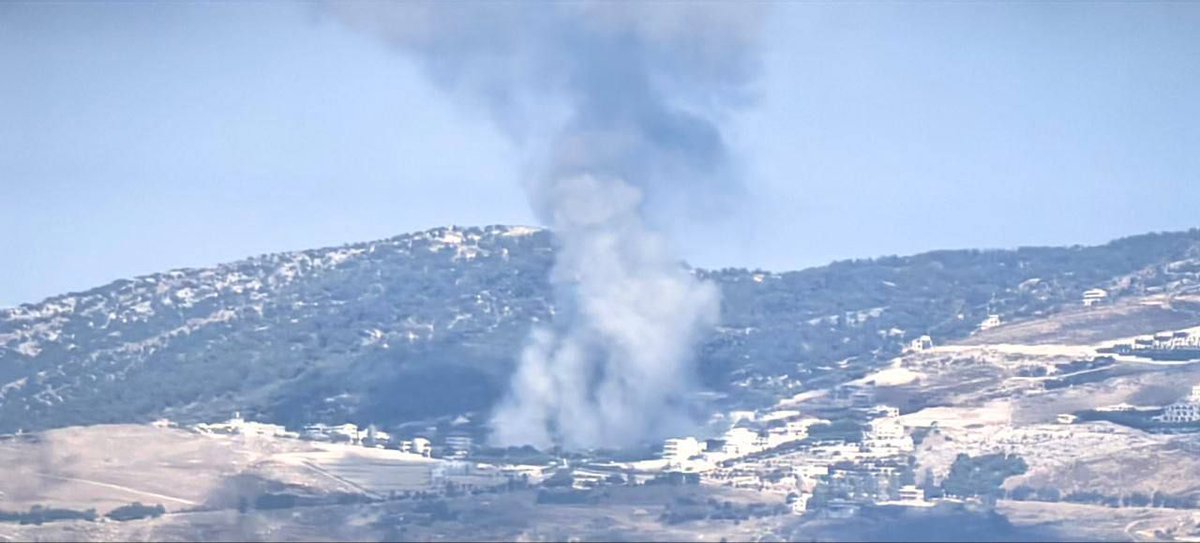 Luchtmacht voert luchtaanval uit op de stad Al-Rayhan, Zuid-Libanon