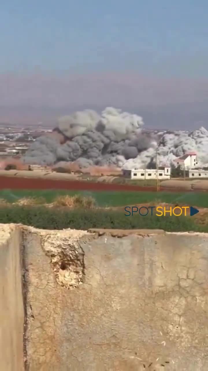 Heftige israelische Angriffe zielen auf die Stadt Sareen in der Bekaa