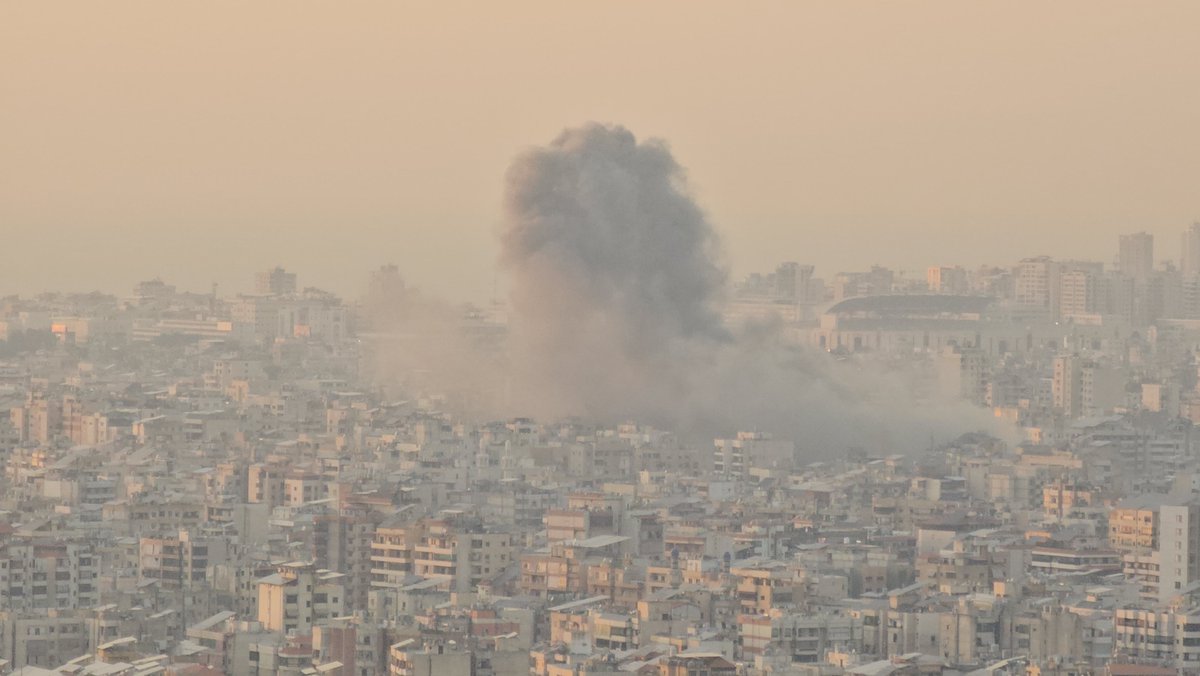 A raid targets the southern suburb of Beirut