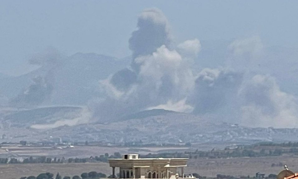 الطيران الإسرائيلي ينفذ غارات في منطقة جبال البوفور الشقيف في جنوب لبنان