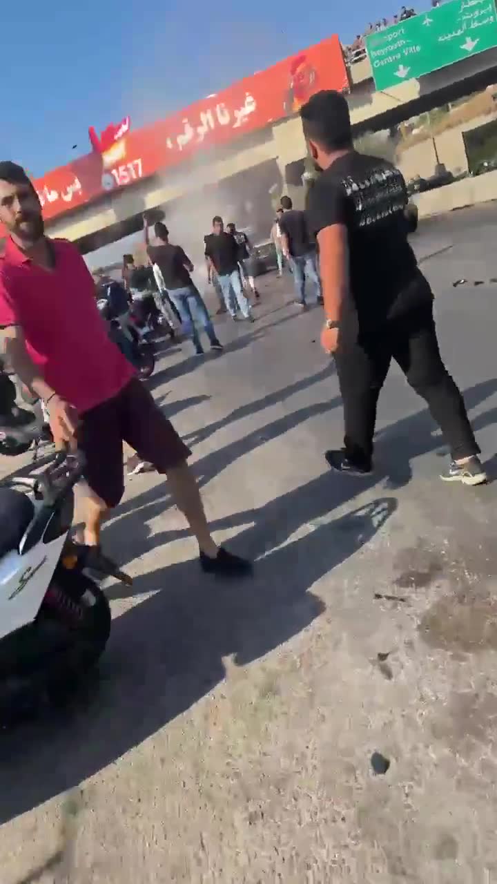 Car targeted - footage from the targeted site in Khaldeh
