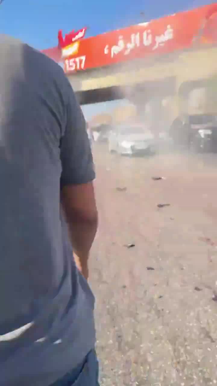 Car targeted - footage from the targeted site in Khaldeh