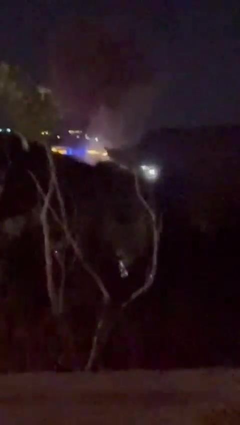 Vídeo que circula: Violentos ataques israelíes en Deir Qanoun al-Nahr y Burj Rahhal en el sur del Líbano.