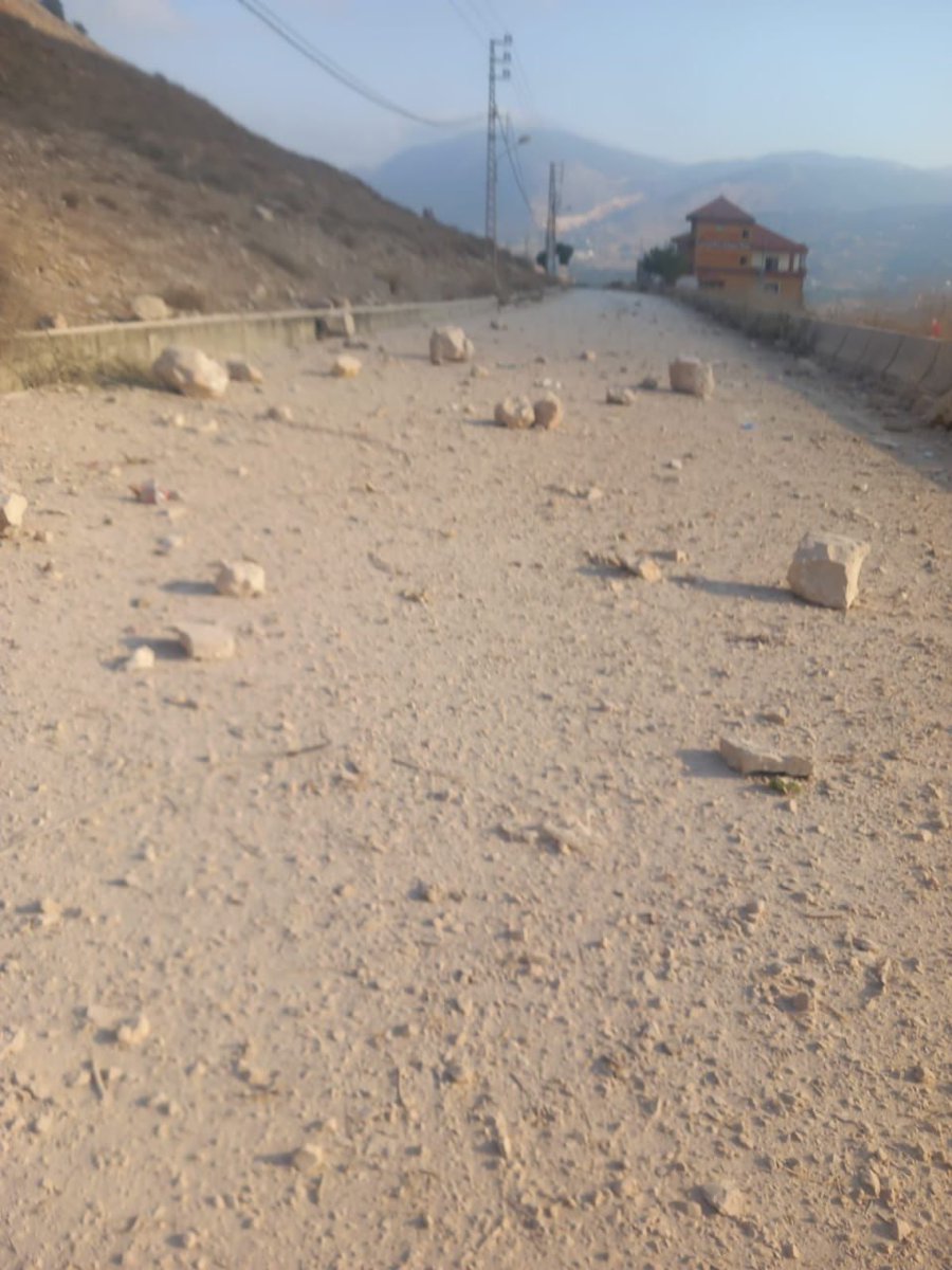 A series of Israeli raids on the Ali al-Taher Heights. A fire belt encircles Nabatieh. Israeli Army Radio: The raids on southern Lebanon targeted a headquarters and an underground complex belonging to Hezbollah. The Khardali-Kafr Tibnit road is cut off due to the scattering of stones caused by the Israeli raids at the moment of the fall.