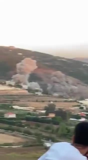 Raids on Kafr Reman, Sahl al-Madinah. A raid targeting Mahmoudiyah in southern Lebanon.