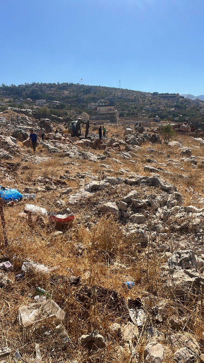 An Israeli raid targets the town of Sahmar, killing one person.
