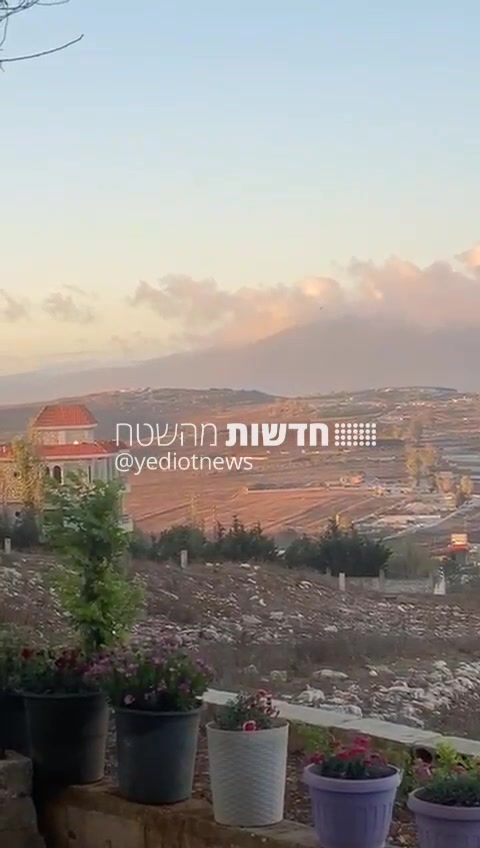 Reports of a factory bombing in southern Lebanon, on the outskirts of the city of Yaron