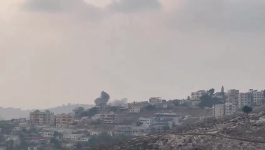 Israeli airstrikes targeted Tyre district