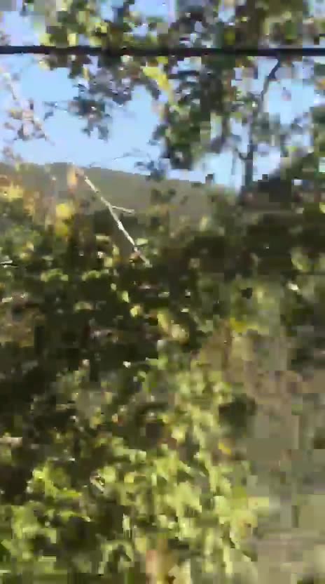 Video: Moment of the violent airstrikes on Jabour near homes