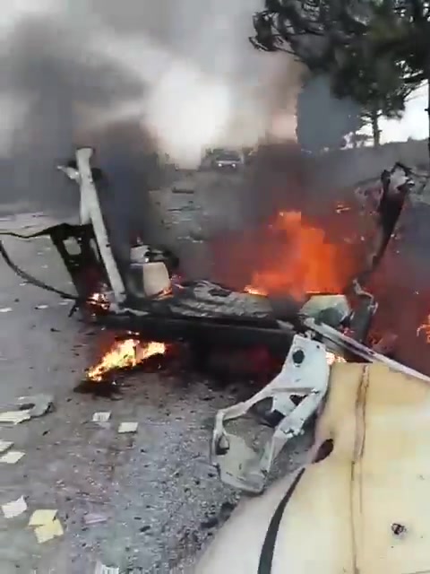 Video: Car burns as a result of the airstrike that targeted a vehicle on the main road between the towns of Markaba and Adaysseh in southern Lebanon.