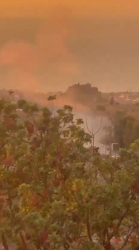 The airstrike  targeted the Jadra-Siblin road in the Iqlim al-Kharroub region.