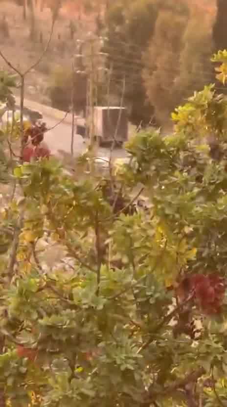 The airstrike  targeted the Jadra-Siblin road in the Iqlim al-Kharroub region.