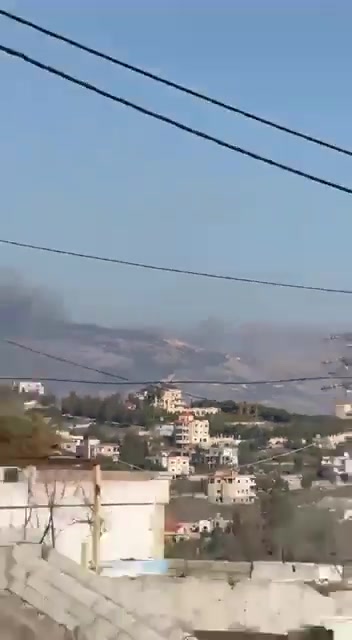 An airstrike targeted the area between Deir Siryan and al-Qusayr.