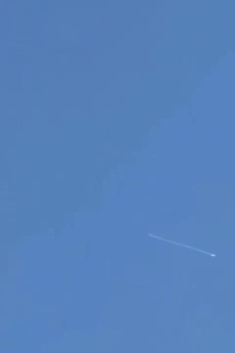 סרטון המציג תקיפות אוויריות מדומות מעל פרברי ביירות הדרומיים