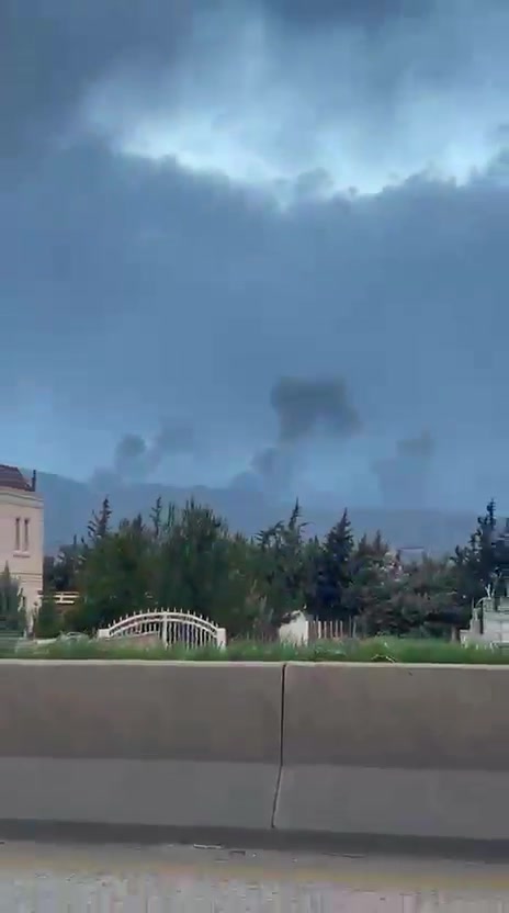 Israeli airstrikes targeting the outskirts of Shamshtar