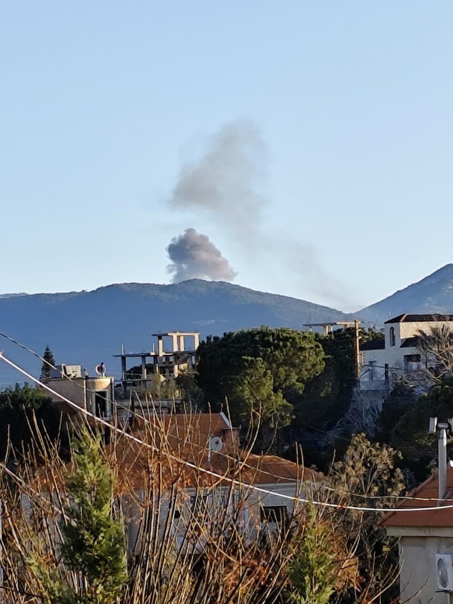 غارات إسرائيلية جديدة تستهدف للمرة الثانية المنطقة الواقعة بين بلدتي الريحان وسجد بغارة جوية