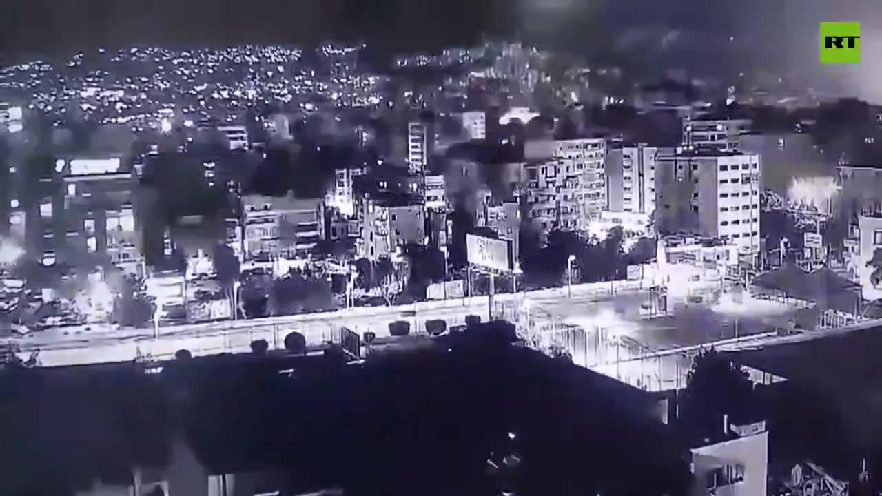 A good view of the Israeli airstrikes that targeted the Beirut's Dahieh a few hours ago. nnThe Israeli military said it targeted a senior Hezbollah figure in the attacks