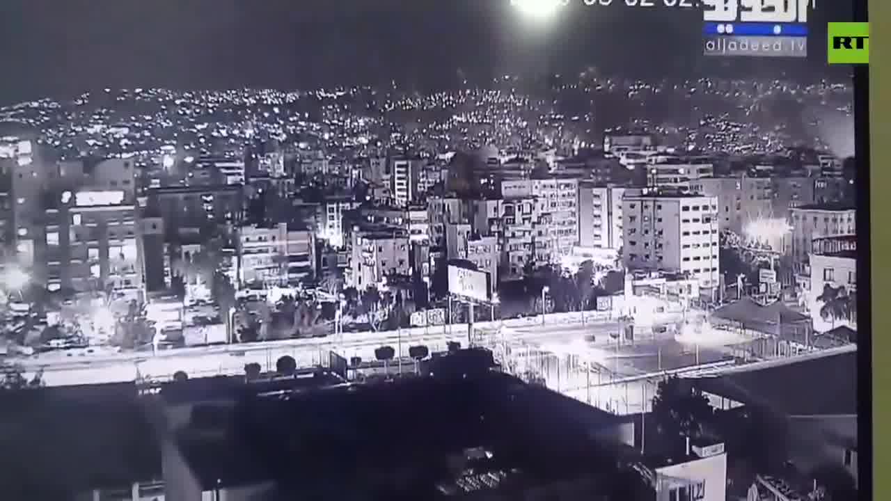 A good view of the Israeli airstrikes that targeted the Beirut's Dahieh a few hours ago. nnThe Israeli military said it targeted a senior Hezbollah figure in the attacks