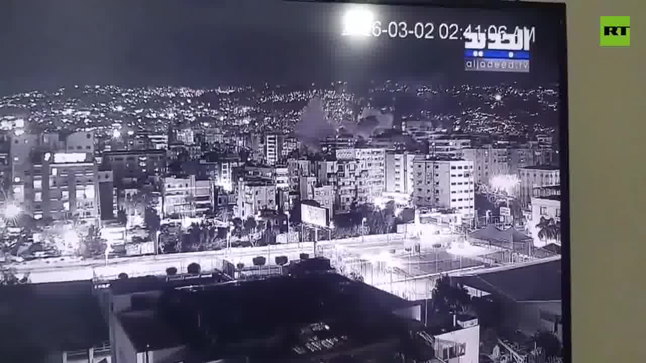 A good view of the Israeli airstrikes that targeted the Beirut's Dahieh a few hours ago. nnThe Israeli military said it targeted a senior Hezbollah figure in the attacks