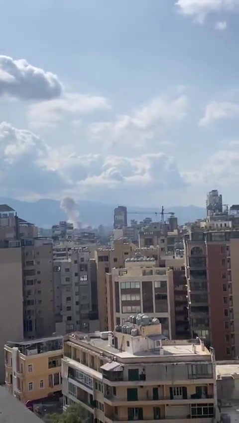 Video: A violent airstrike targets Haret Hreik in Beirut