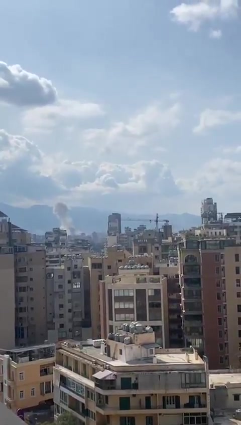 Video: A violent airstrike targets Haret Hreik in Beirut