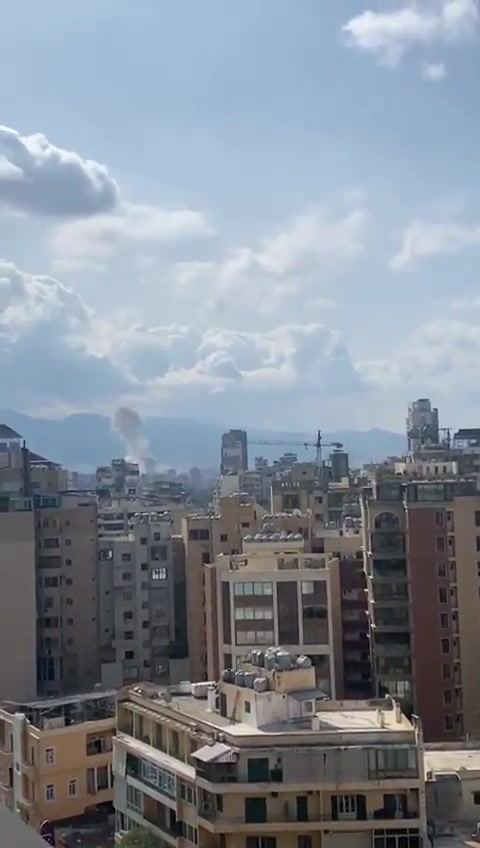Video: A violent airstrike targets Haret Hreik in Beirut