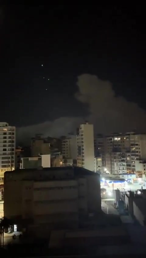 Airstrike targets Ghobeiri at dawn