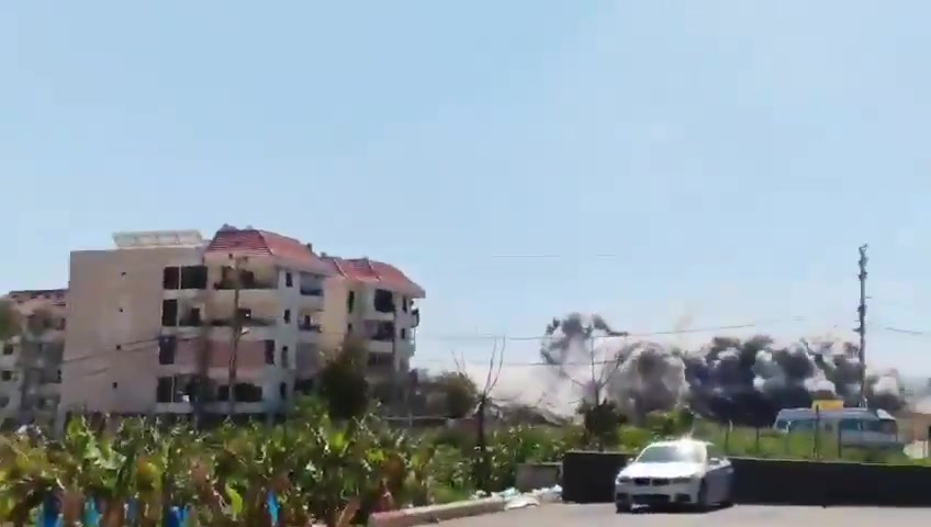 The moment the Israeli airstrike targeted the threatened building in Tyre