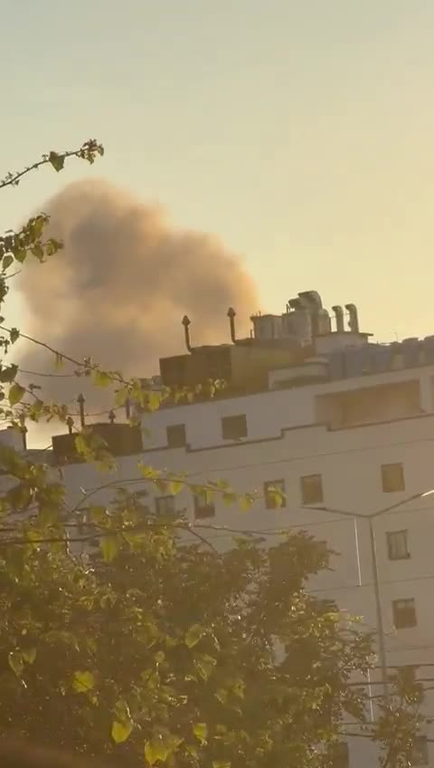 Video of the Israeli raid that targeted the Mreijeh area in the southern suburbs