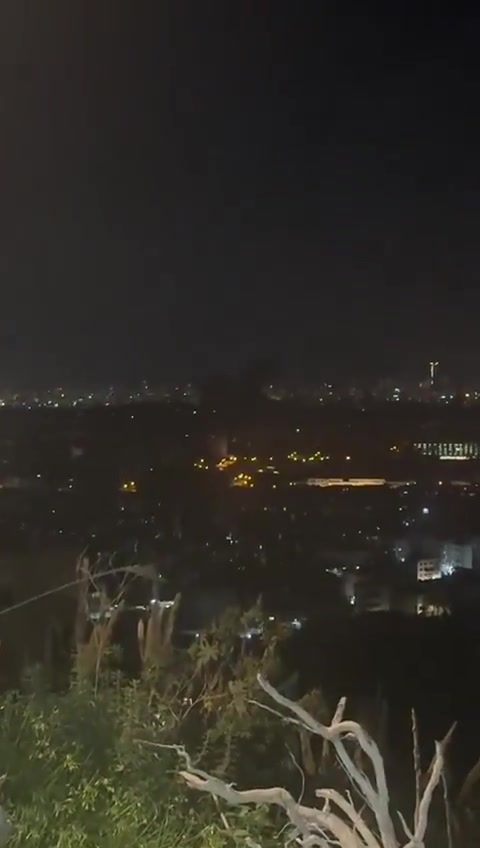 Video: Two airstrikes at dawn on Beirut's southern suburbs