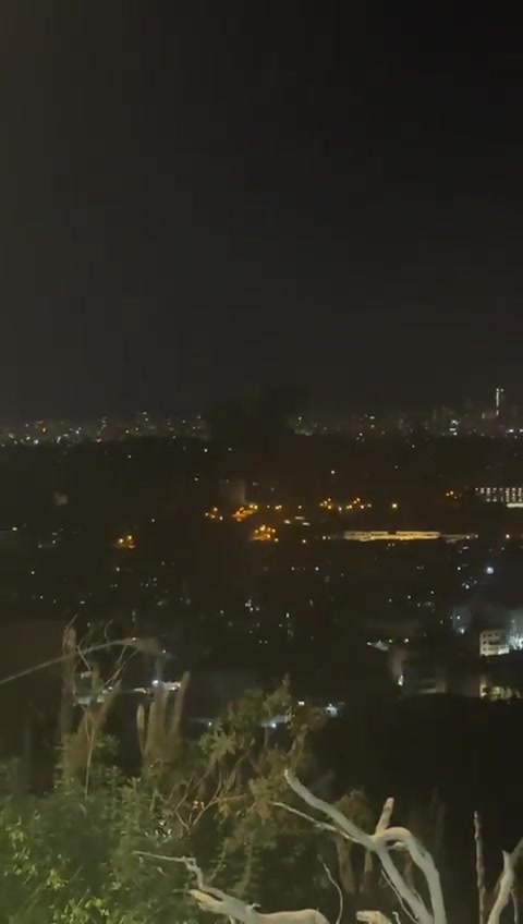 Video: Two airstrikes at dawn on Beirut's southern suburbs